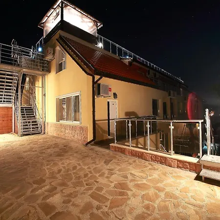 Luxury Penthouse Imperial With Seaview In Panoramaroofcomplex *